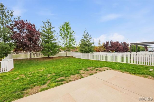 3424 Charlestowne Crossing Drive, St Charles, MO 63301