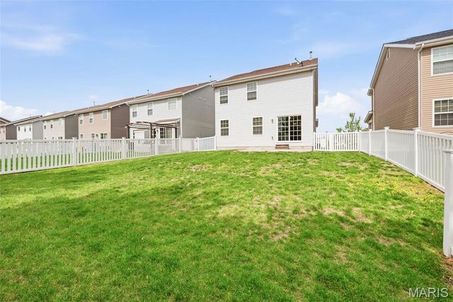 3424 Charlestowne Crossing Drive, St Charles, MO 63301