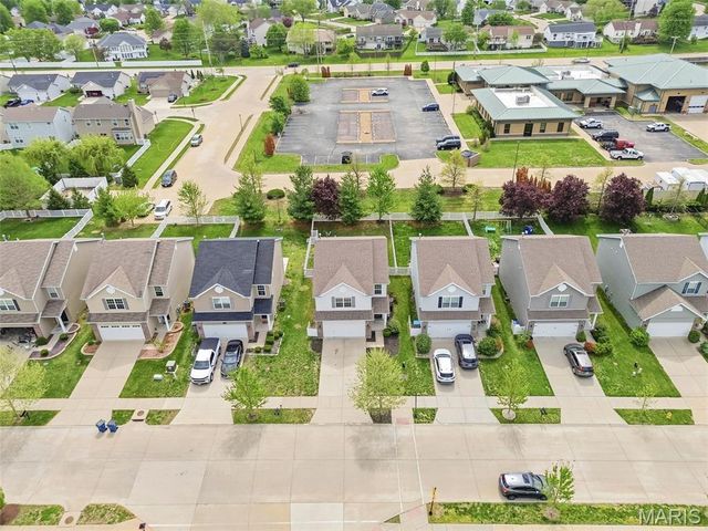 3424 Charlestowne Crossing Drive, St Charles, MO 63301