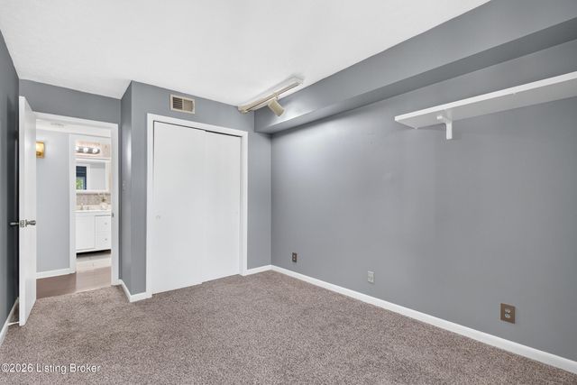 1935 Gardiner Ln E 80, Louisville, KY 40205