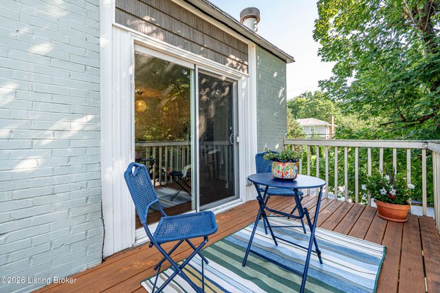 1935 Gardiner Ln E 80, Louisville, KY 40205