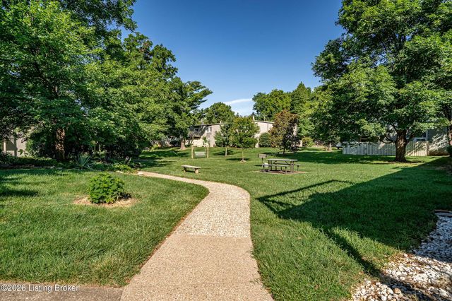 1935 Gardiner Ln E 80, Louisville, KY 40205