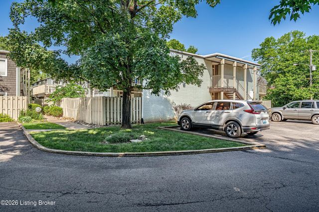1935 Gardiner Ln E 80, Louisville, KY 40205