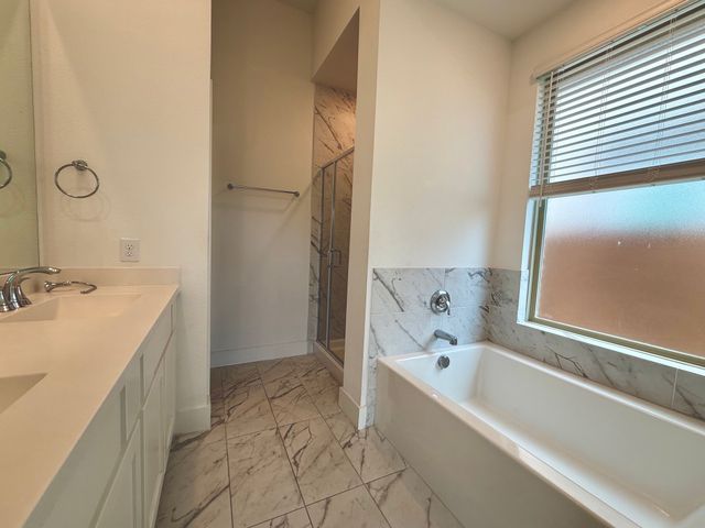 1817 Horseshoe Lane, Van Alstyne, TX 75495