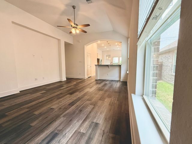 1817 Horseshoe Lane, Van Alstyne, TX 75495