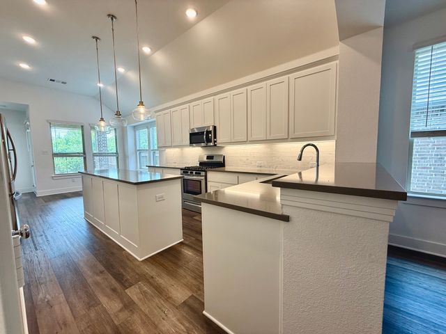 1817 Horseshoe Lane, Van Alstyne, TX 75495