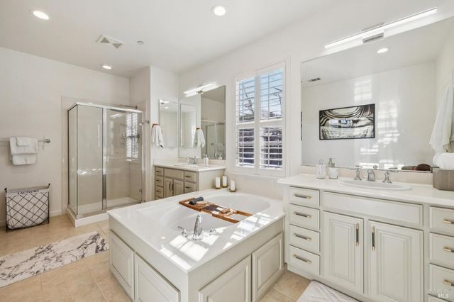 8 Rowe Ranch Ct, Novato, CA 94949