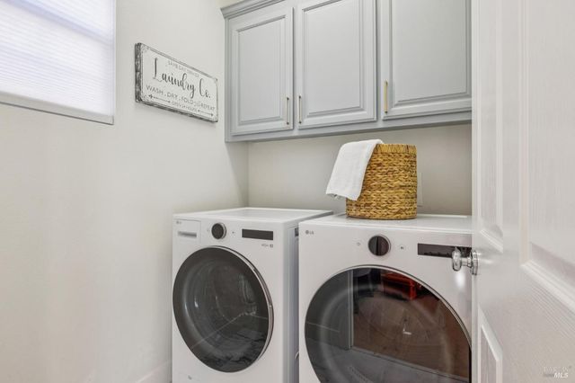 8 Rowe Ranch Ct, Novato, CA 94949