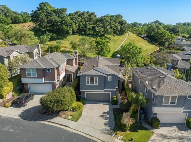 8 Rowe Ranch Ct, Novato, CA 94949