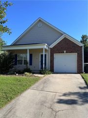 917 Redland Drive, Mcleansville, NC 27301