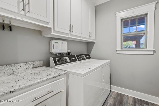 806 Long Leaf Circle, Brandon, MS 39042