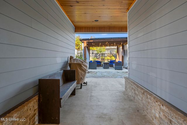 806 Long Leaf Circle, Brandon, MS 39042