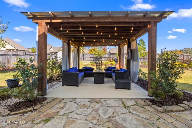 806 Long Leaf Circle, Brandon, MS 39042