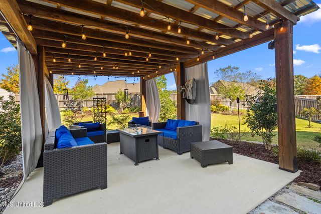 806 Long Leaf Circle, Brandon, MS 39042