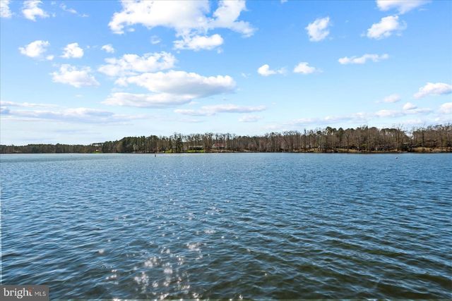 686 LAKE CAROLINE DR, Ruther Glen, VA 22546