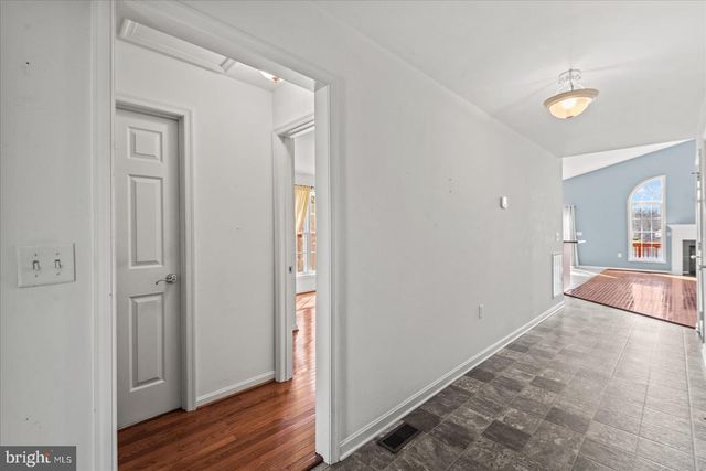 686 LAKE CAROLINE DR, Ruther Glen, VA 22546