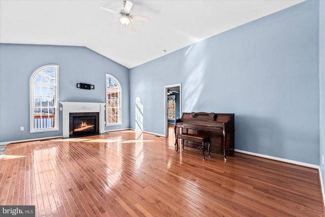 686 LAKE CAROLINE DR, Ruther Glen, VA 22546