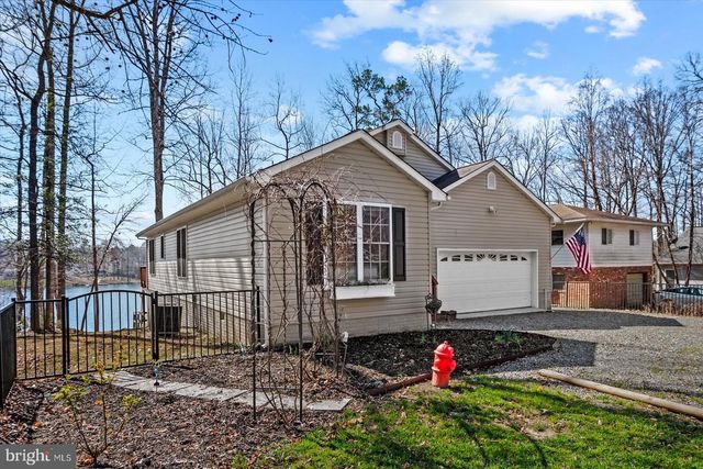 686 LAKE CAROLINE DR, Ruther Glen, VA 22546