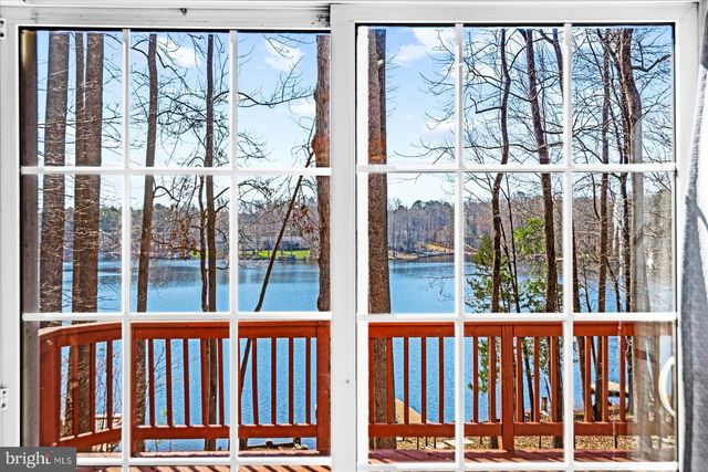 686 LAKE CAROLINE DR, Ruther Glen, VA 22546