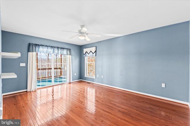 686 LAKE CAROLINE DR, Ruther Glen, VA 22546