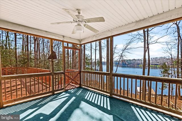 686 LAKE CAROLINE DR, Ruther Glen, VA 22546