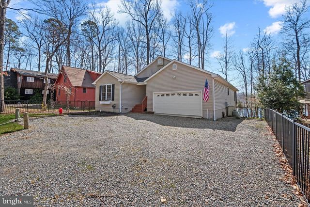 686 LAKE CAROLINE DR, Ruther Glen, VA 22546