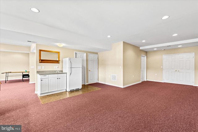 686 LAKE CAROLINE DR, Ruther Glen, VA 22546