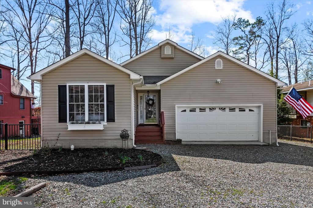 686 LAKE CAROLINE DR, Ruther Glen, VA 22546