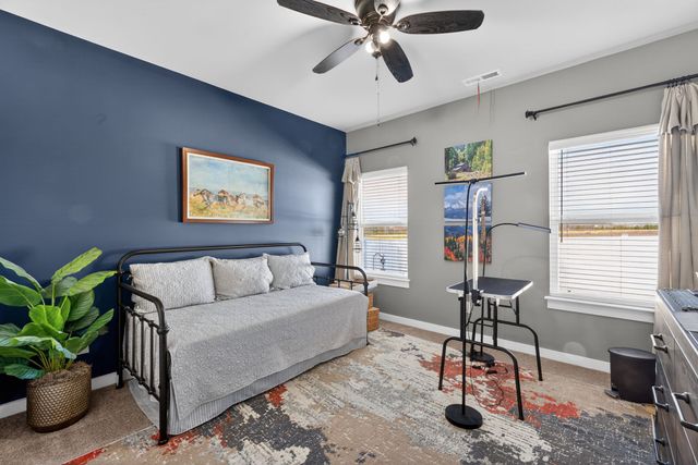 135 Triple Crown Ct, Shelbyville, TN 37160