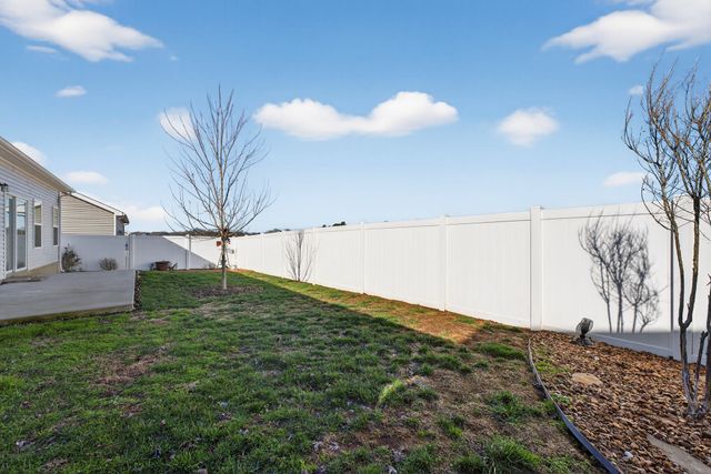 135 Triple Crown Ct, Shelbyville, TN 37160