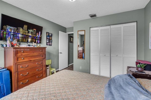 7059 Woodmont Way, Tamarac, FL 33321