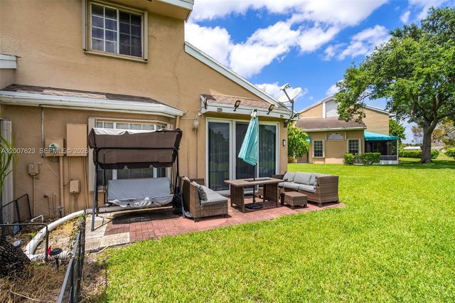 7059 Woodmont Way, Tamarac, FL 33321