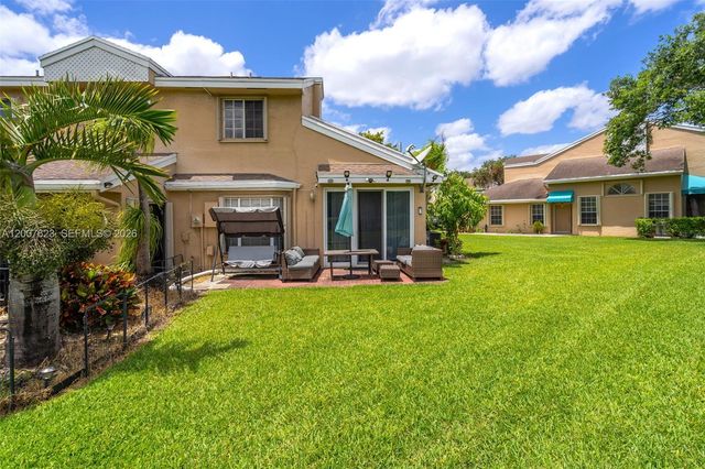 7059 Woodmont Way, Tamarac, FL 33321