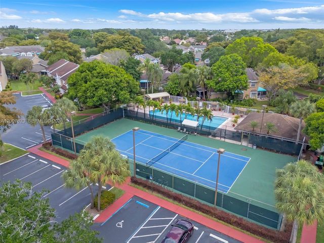 7059 Woodmont Way, Tamarac, FL 33321