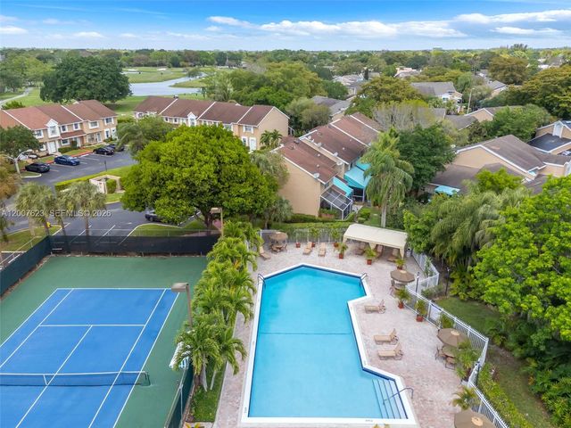 7059 Woodmont Way, Tamarac, FL 33321