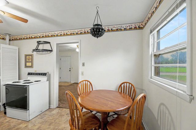 806 N Arapaho Ave, Wichita, KS 67212