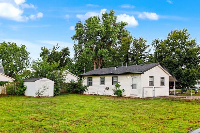 806 N Arapaho Ave, Wichita, KS 67212