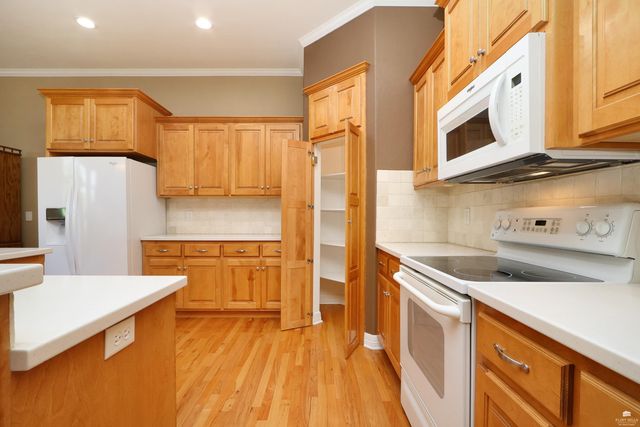 2700 St. Michael Circle, Manhattan, KS 66502