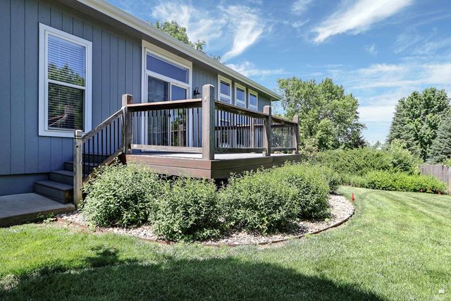2700 St. Michael Circle, Manhattan, KS 66502