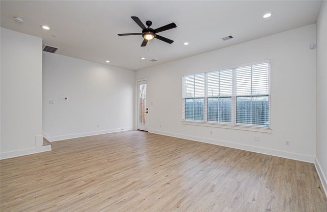 6420 Highland Pine Lane, Houston, TX 77091