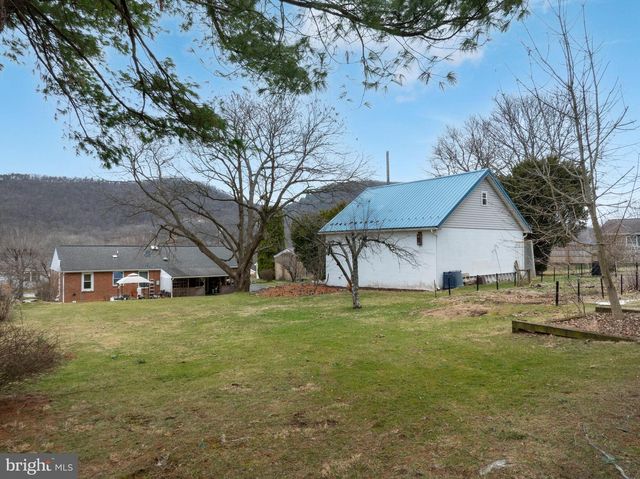 448 E BEAVER ST, Bellefonte, PA 16823