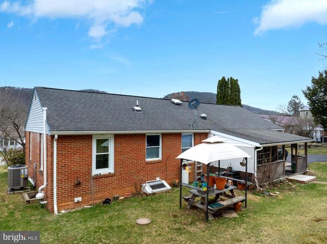 448 E BEAVER ST, Bellefonte, PA 16823