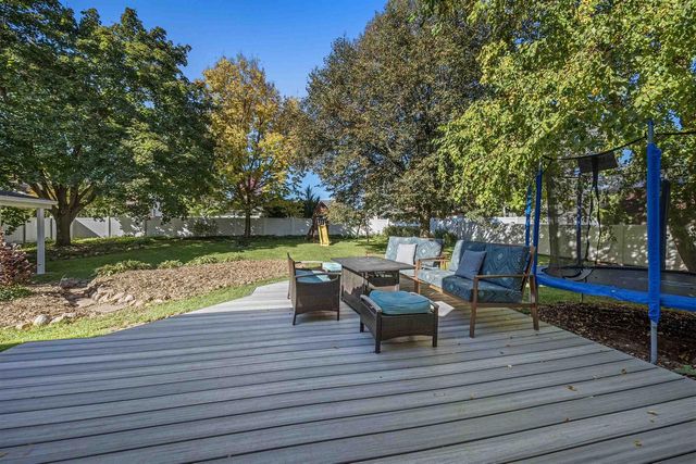 829 MEADOWBROOK DRIVE, Green Bay, WI 54313