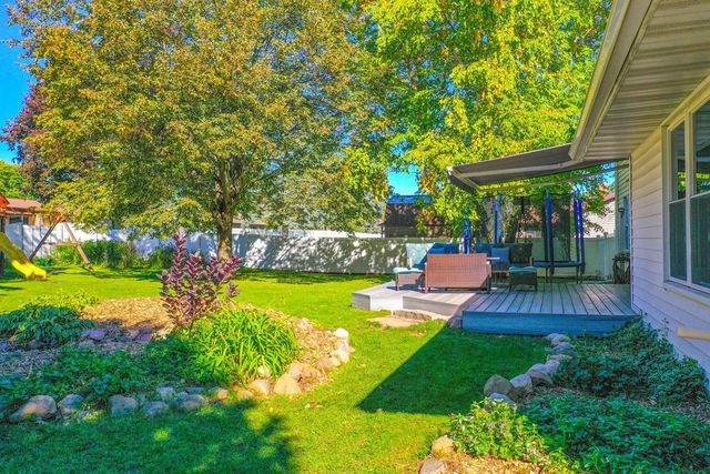 829 MEADOWBROOK DRIVE, Green Bay, WI 54313