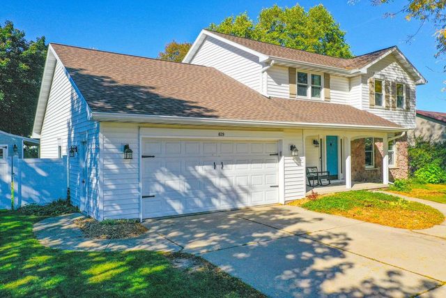 829 MEADOWBROOK DRIVE, Green Bay, WI 54313