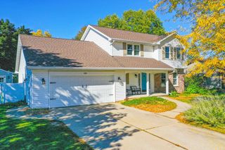 829 MEADOWBROOK DRIVE, Green Bay, WI 54313