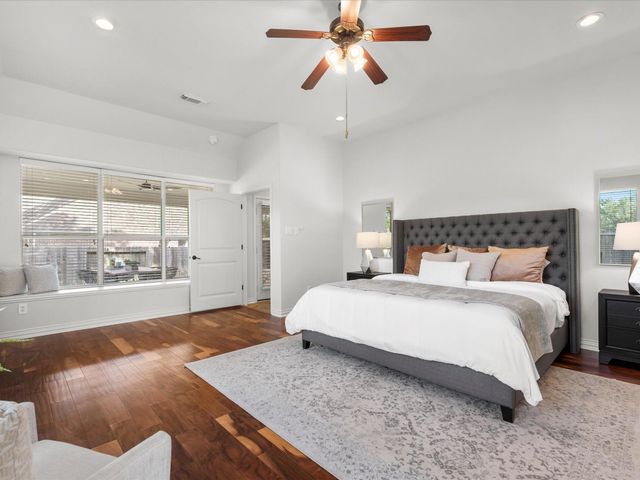 323 Arbor Ridge Lane, Conroe, TX 77384