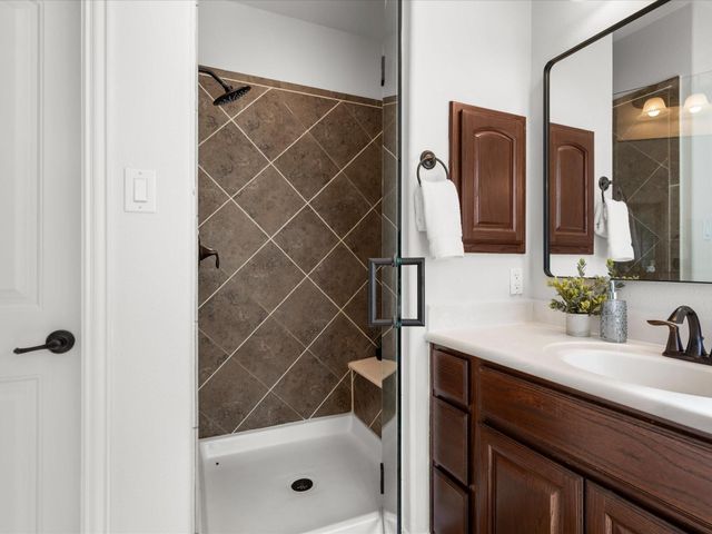 323 Arbor Ridge Lane, Conroe, TX 77384