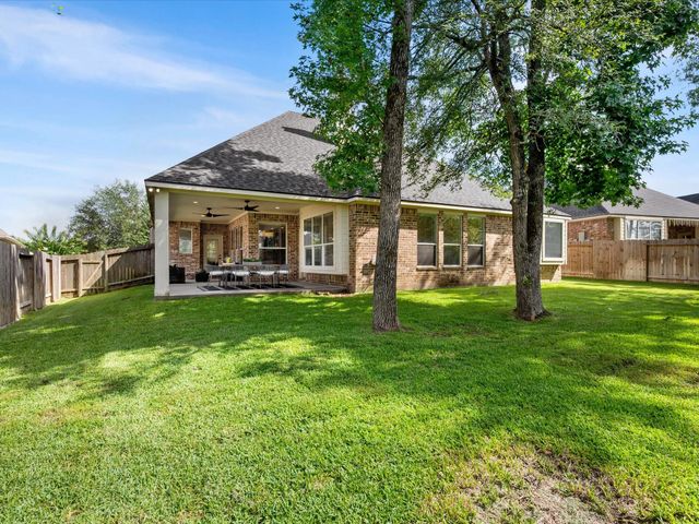 323 Arbor Ridge Lane, Conroe, TX 77384
