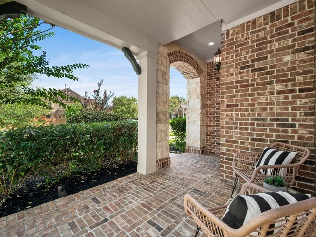 323 Arbor Ridge Lane, Conroe, TX 77384